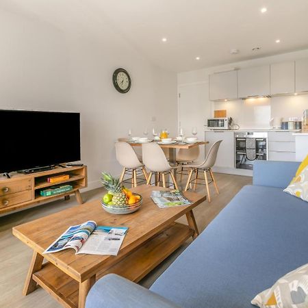 8 Woolacombe West - Luxury Apartment At Byron Woolacombe, Only 4 Minute Walk To Woolacombe Beach! المظهر الخارجي الصورة