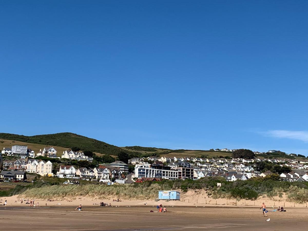 8 Woolacombe West - Luxury Apartment At Byron Woolacombe, Only 4 Minute Walk To Woolacombe Beach! المظهر الخارجي الصورة
