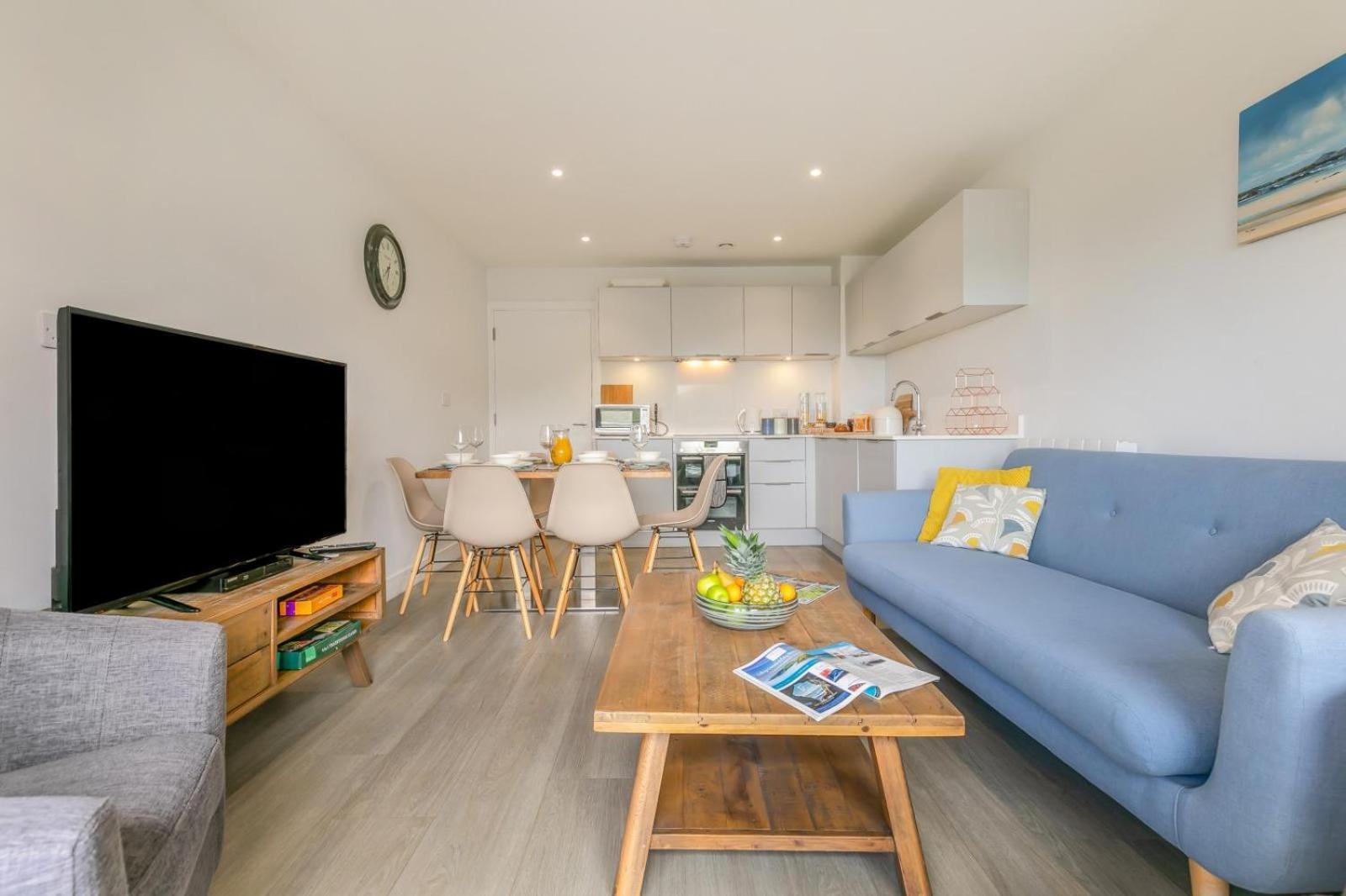 8 Woolacombe West - Luxury Apartment At Byron Woolacombe, Only 4 Minute Walk To Woolacombe Beach! المظهر الخارجي الصورة