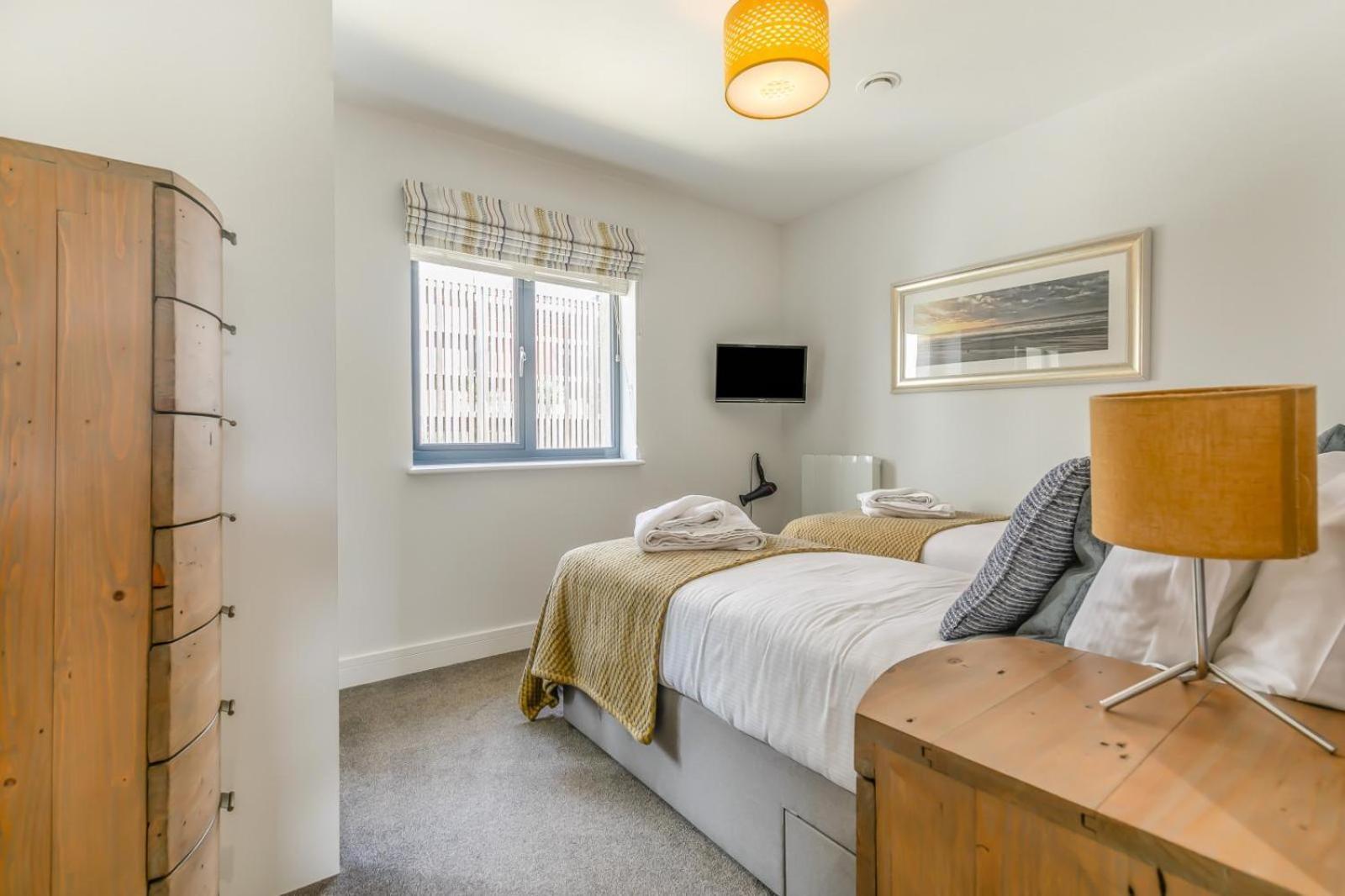 8 Woolacombe West - Luxury Apartment At Byron Woolacombe, Only 4 Minute Walk To Woolacombe Beach! المظهر الخارجي الصورة