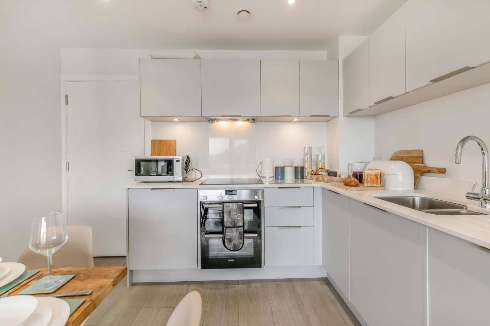 8 Woolacombe West - Luxury Apartment At Byron Woolacombe, Only 4 Minute Walk To Woolacombe Beach! المظهر الخارجي الصورة